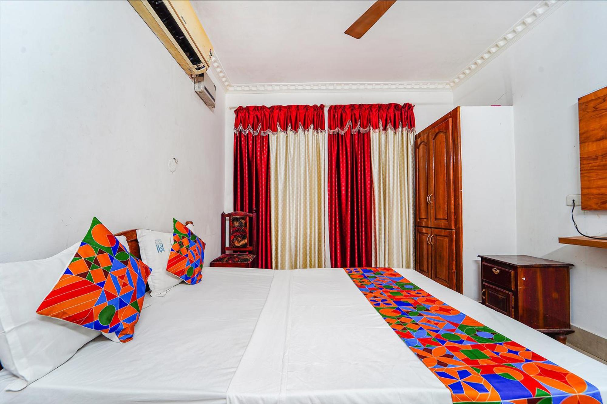 Fabexpress Majestic Inn Thiruvananthapuram Exterior photo