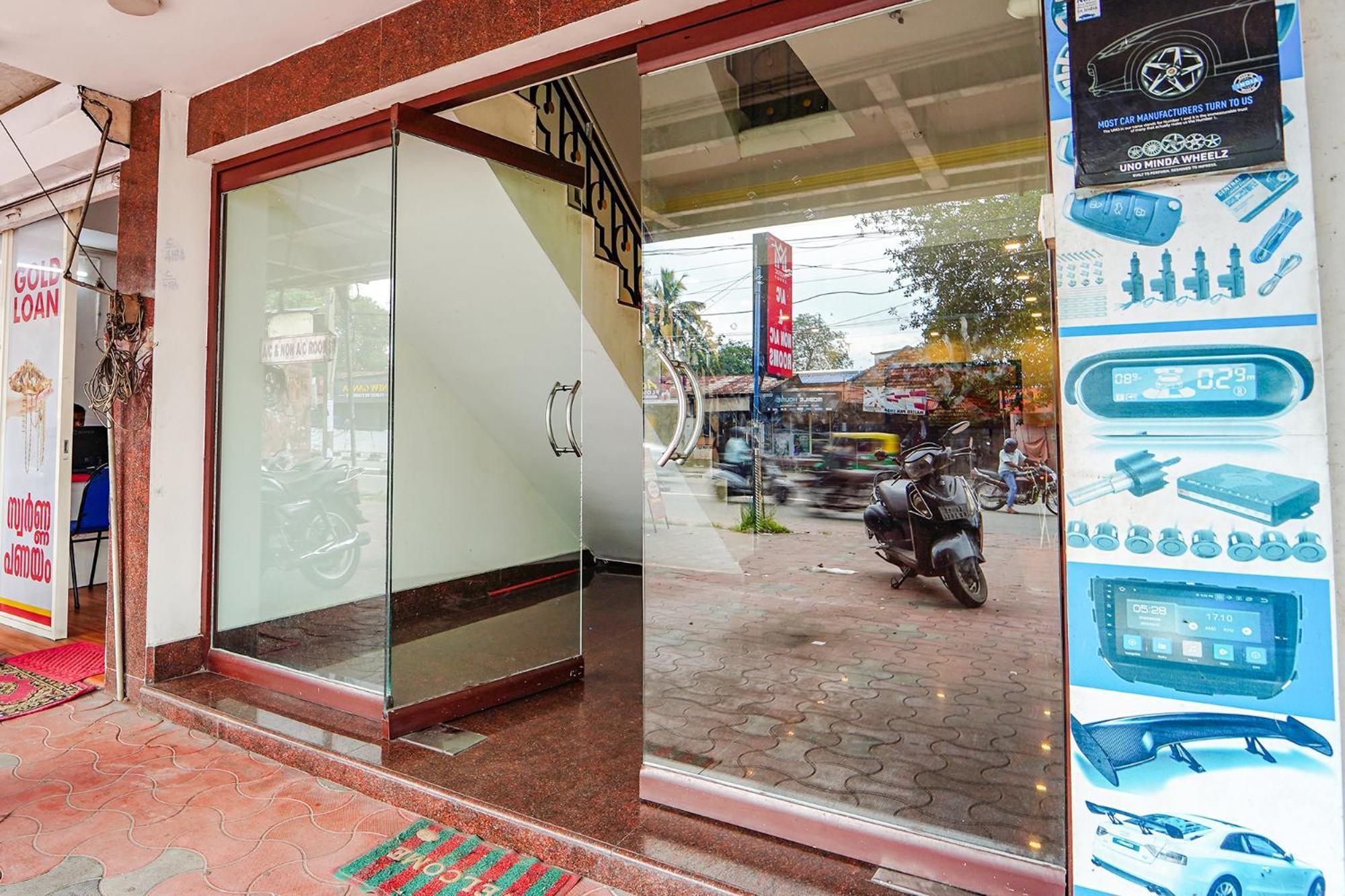 Fabexpress Majestic Inn Thiruvananthapuram Exterior photo