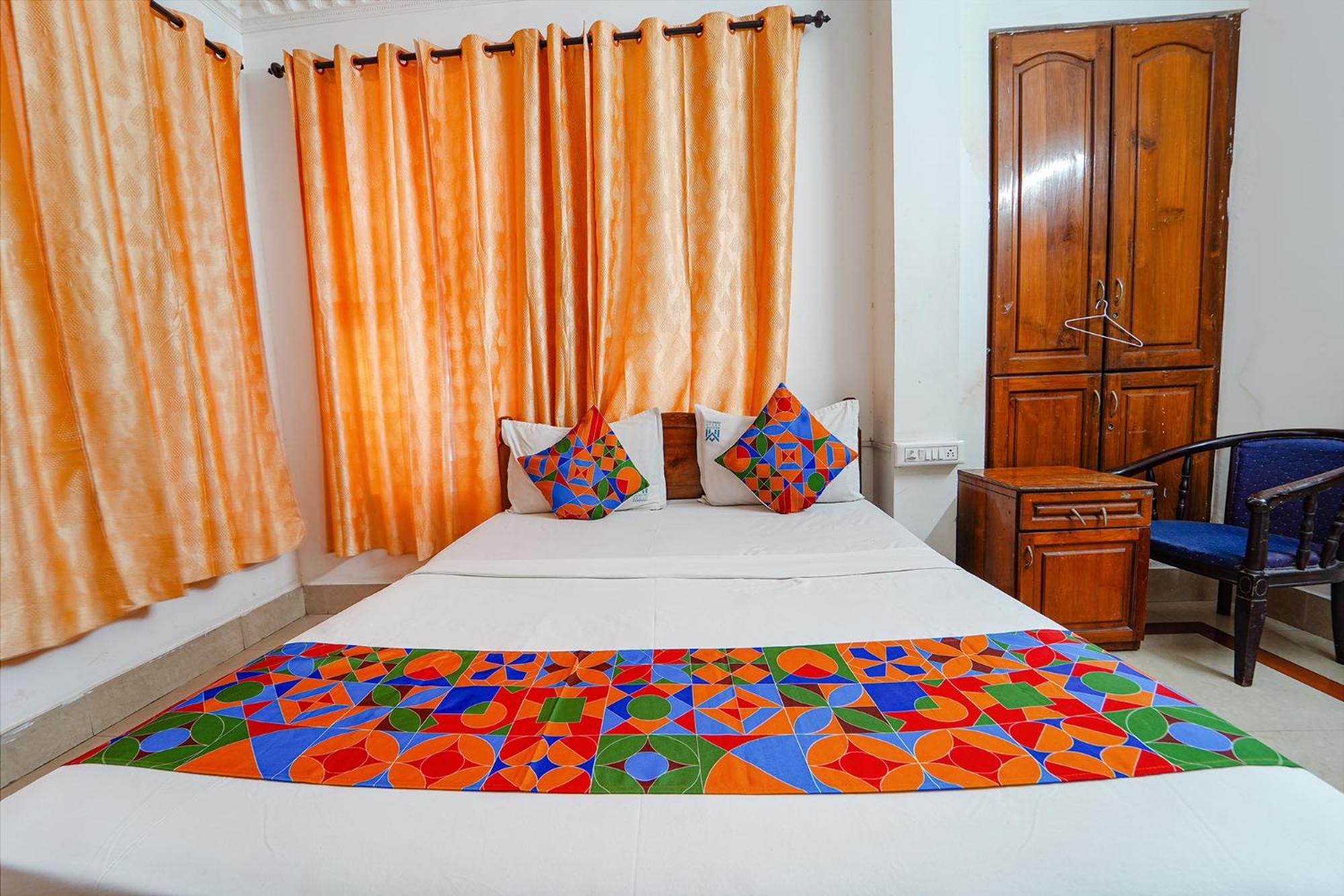 Fabexpress Majestic Inn Thiruvananthapuram Exterior photo